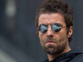 Liam Gallagher ha anunciado su nuevo álbum ‘C’MON YOU KNOW’