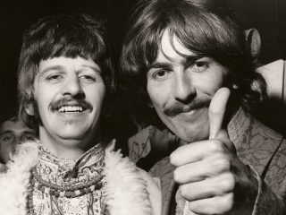 Ya puedes escuchar la canción que Ringo Starr y George Harrison grabaron