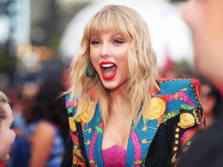 Taylor Swift está de vuelta y debuta en el #1 de Billboard