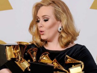 Los Premios Grammy fija nueva fecha de abril en Las Vegas