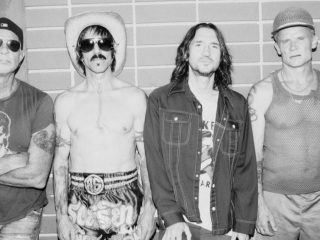 Red Hot Chili Peppers anuncian álbum y el regreso de John Frusciante