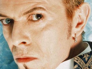 Mira a David Bowie en Top of the Pops en una versión remasterizada