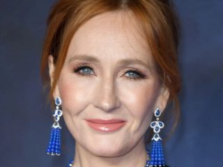 J.K. Rowling escribe un libro sobre una mujer que es perseguida por ser transfóbica