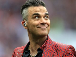 Robbie Williams trabaja en una serie documental sobre su vida y carrera