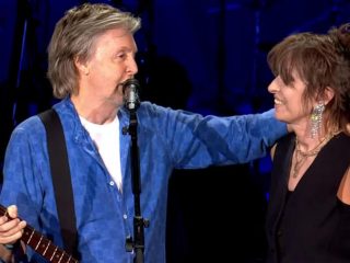 Paul McCartney y Chrissie Hynde se unen en el concierto tributo a Taylor Hawkins